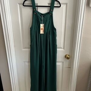 Elegant Forest Green Jumpsuit